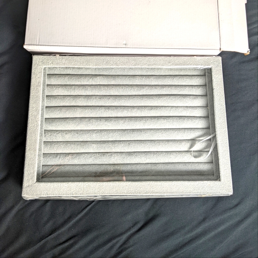 Velvet glass top ring holder jewelry box duo clasp and hinge NEW WITH BOX